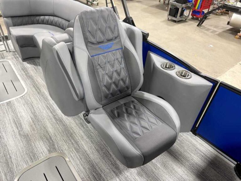 2026 Bennington 25RTFB - Blackout US-ETWS1590B626 [photo 17]